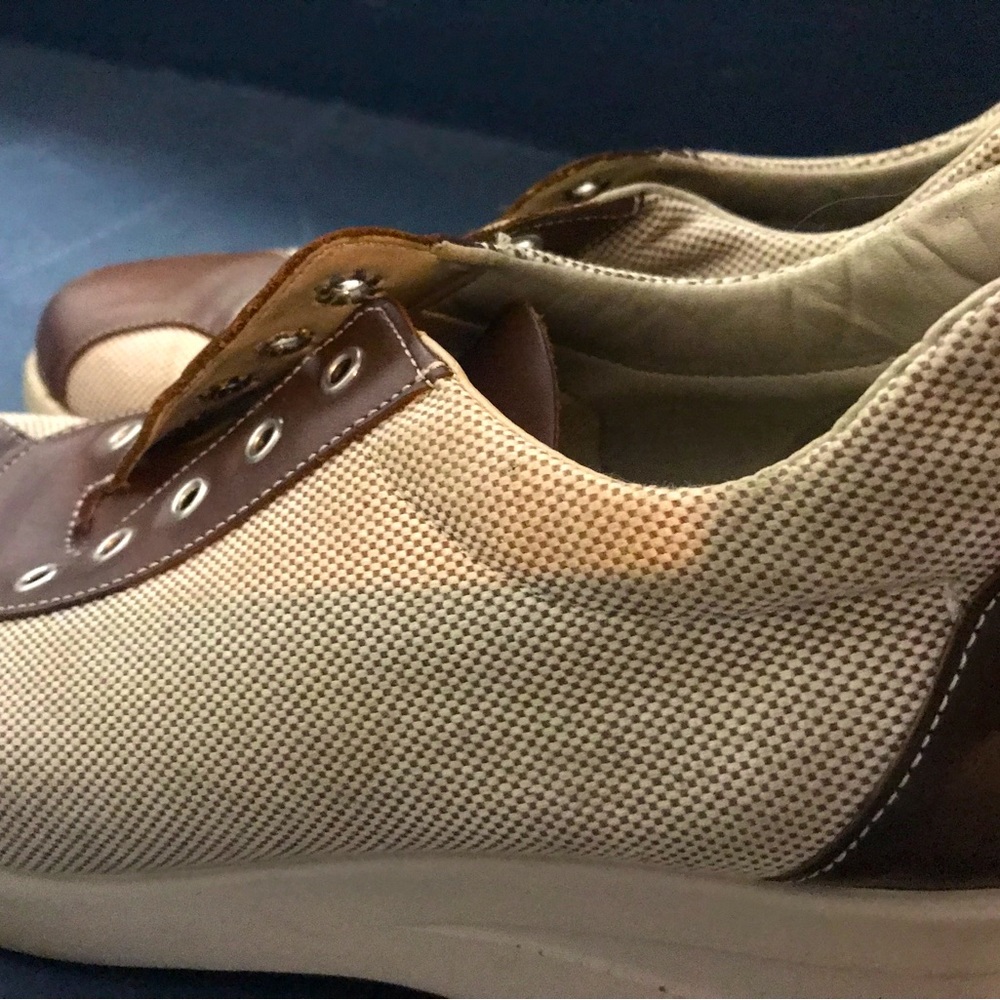 walking shoes from France